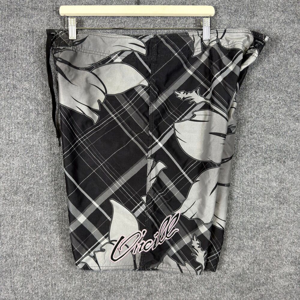 O'Neill Men's Board Shorts Size 38 Black Gray Plaid Hibiscus Floral Y2K Grunge